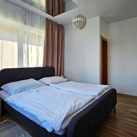 Penzion Toliar Hotell Stará Lesná Eksteriør bilde